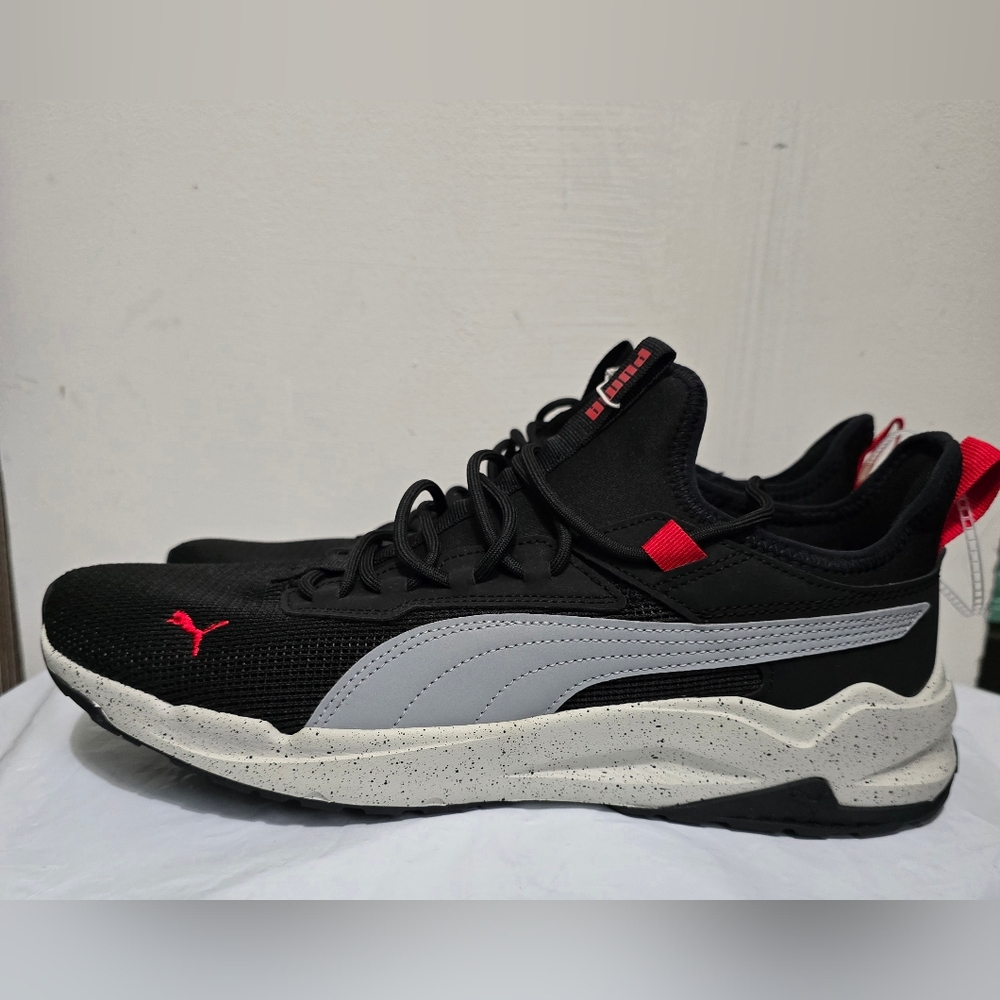 Puma Men's Black Sneakers